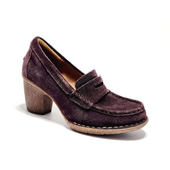 Clarks Unstructured Women's Comfort Size 7 Suede Plum Chunky Heel Shoes - Picture 1 of 9